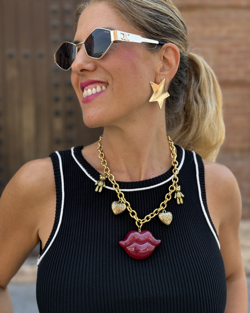 Collar Labios