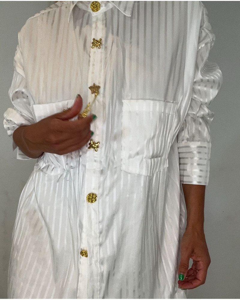 Camisa blanca abalorios