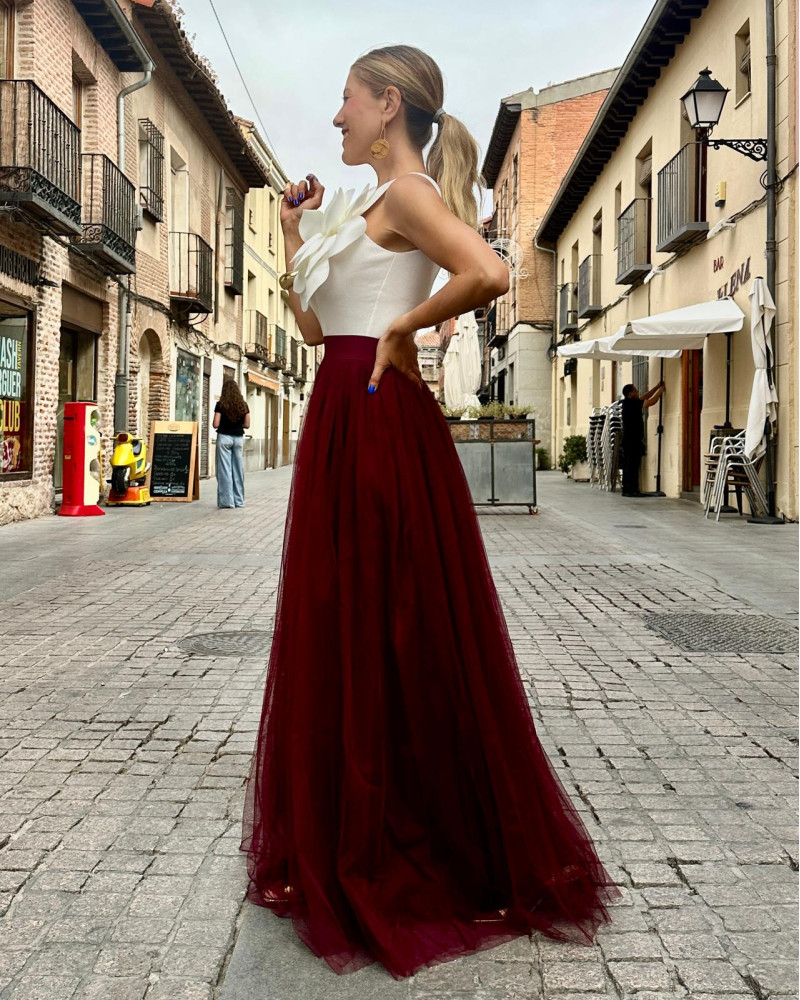 Falda Larga Tul