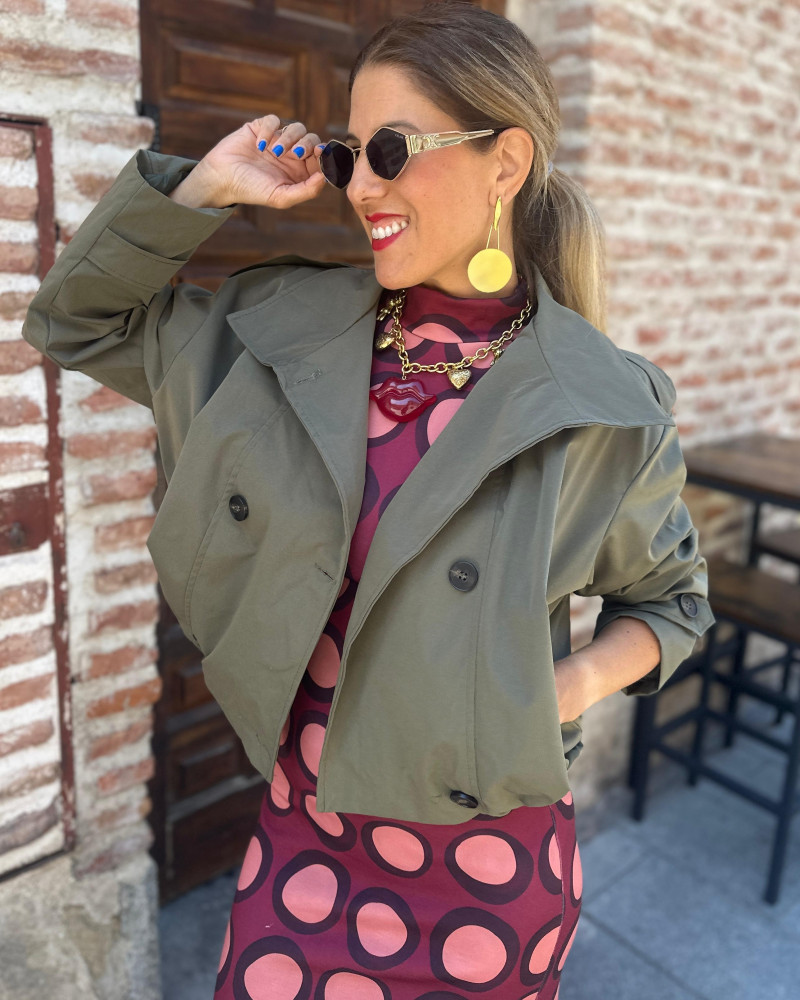 Gabardina corta Moly