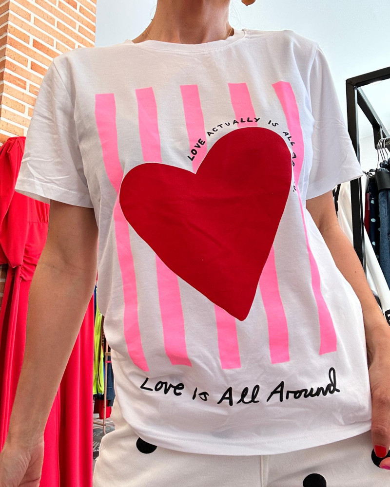 Camiseta Love