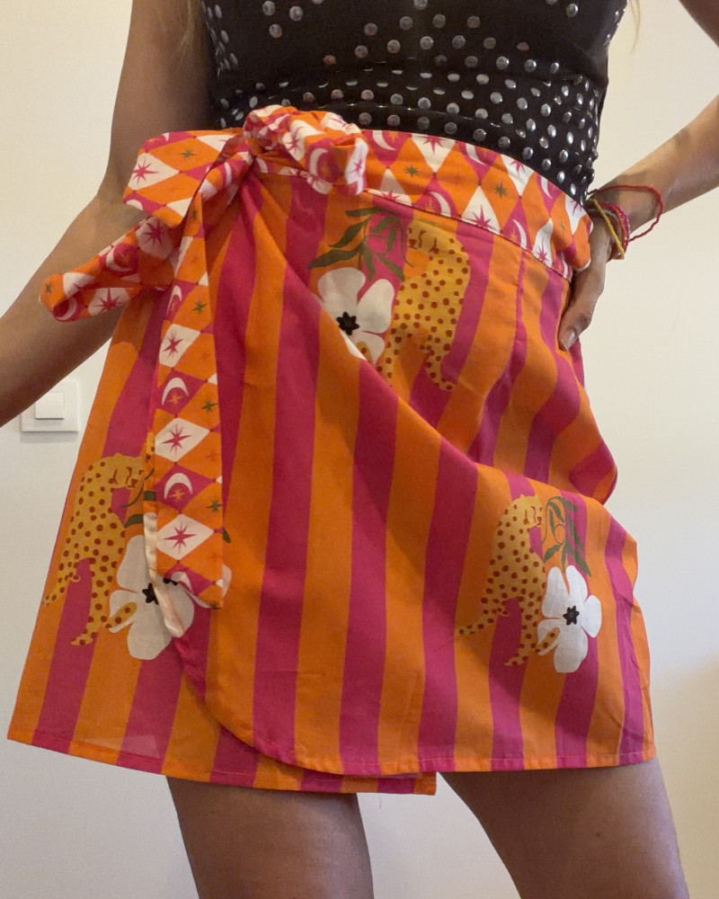 Falda pareo cortita