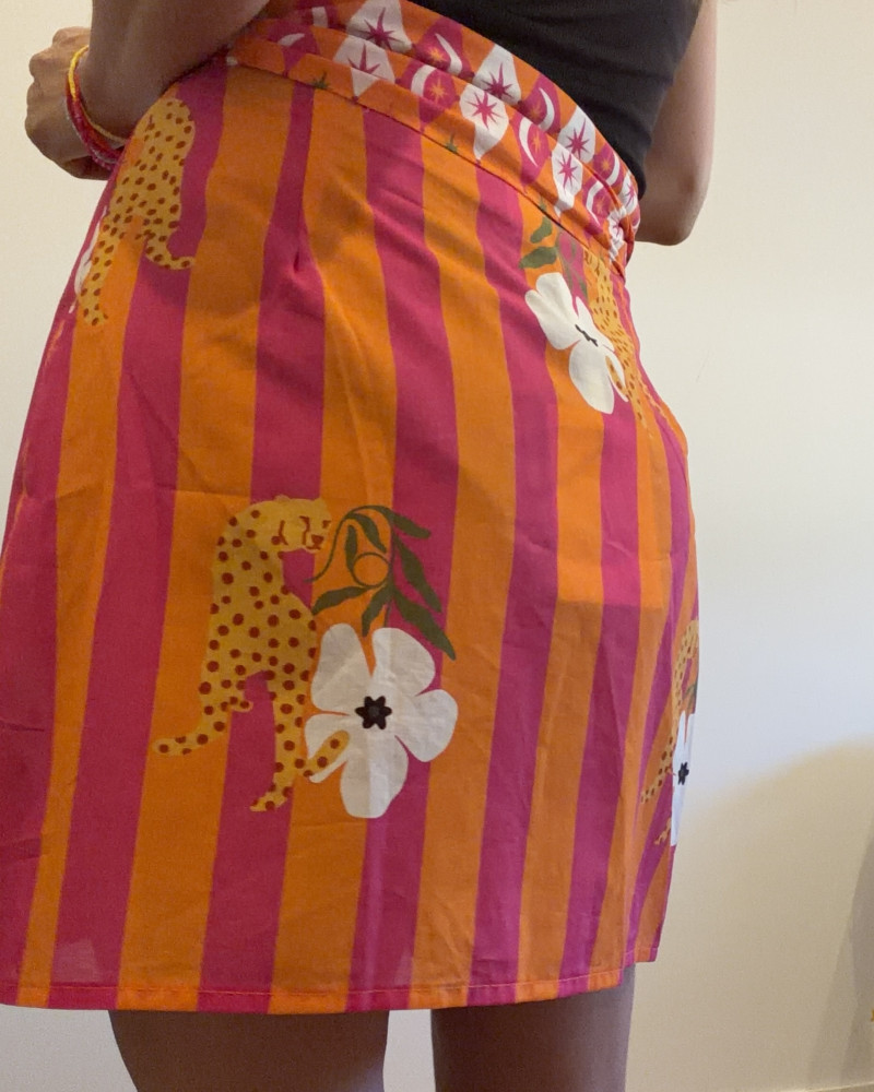 Falda pareo cortita