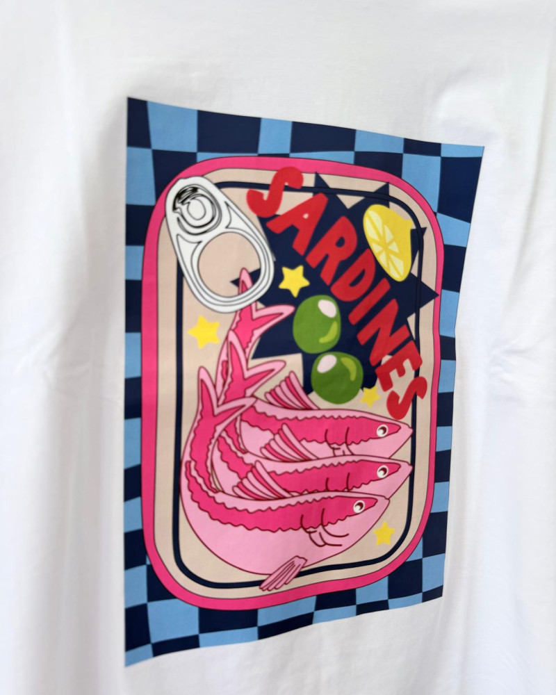 Camiseta lata sardinas azul