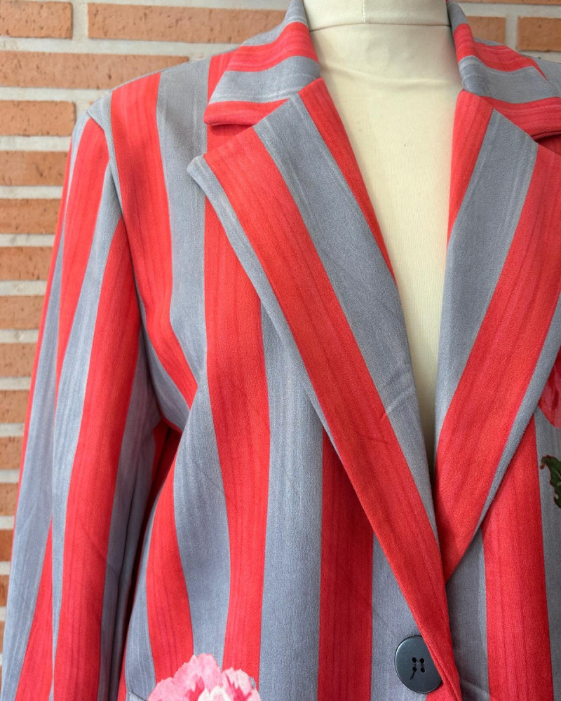 Blazer estampado tigre
