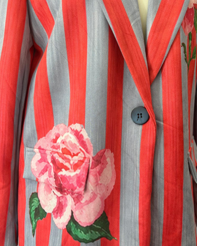 Blazer estampado tigre