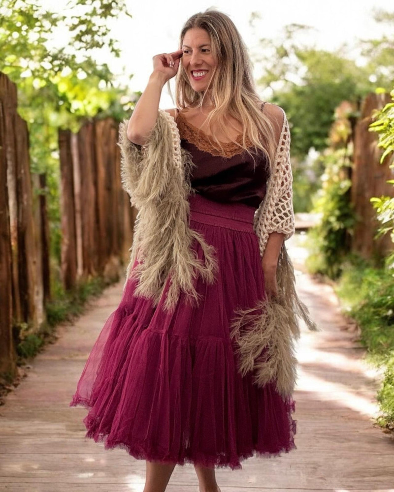 Mantón con plumas